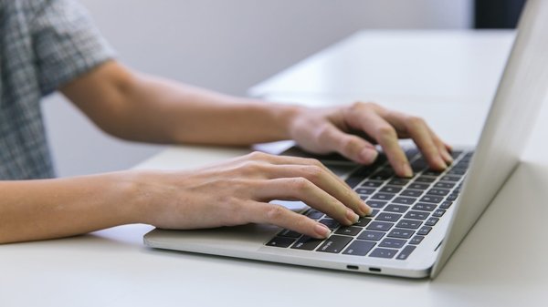 Créer un site vitrine efficace pour votre activité de carreleur