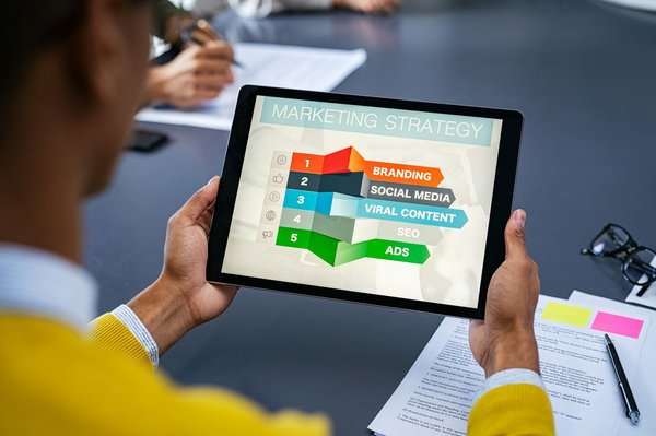 Top stratégies marketing à adopter pour réussir en 2025